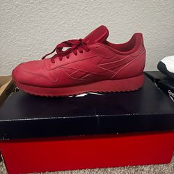 REEBOK CLASSICS SHOES