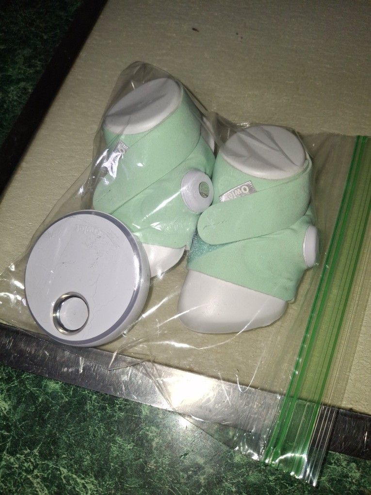 One Owlet Soc Monitor Left