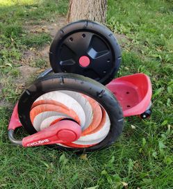 Radio Flyer Cyclone 