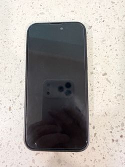 Broken iPhone 14 Pro Max