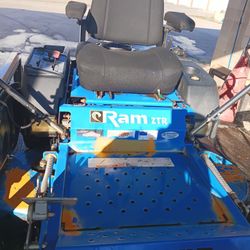 Ram ZtR Zero Turno 46 buen Estado 