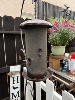 18” Tall Bronze Bird Feeder 
