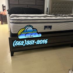 Queen Grey Wood Bed Frame Complete With Serta Pillowtop Perfect Sleeper - Cama Gris Completa 