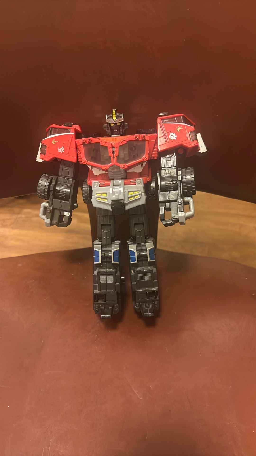Transformers Cybertron Leader Class Optimus Prime Figure 2004 Hasbro