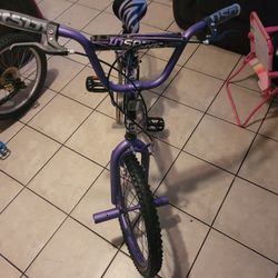 Bicicleta De Niña Morada Y Negro