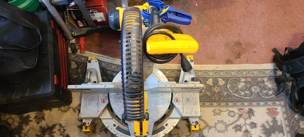 Dewalt dw716 dual bevel saw and dewalt folding stand