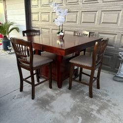 Beautiful Solid Wood Dining Table Set 