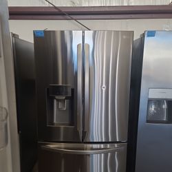LG STAINLESS STEEL FRENCH DOORS REFRIGERATOR 