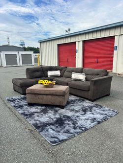 ***Free delivery Dark Brown Sectional Sofa with Ottoman