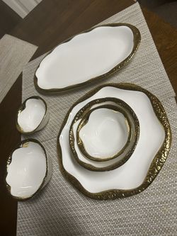 Set Of 2 - Gold Tableware 