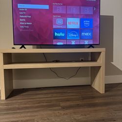 📺 Roku 55” 4K UHD Smart TV – LED | HDR10 | 2023