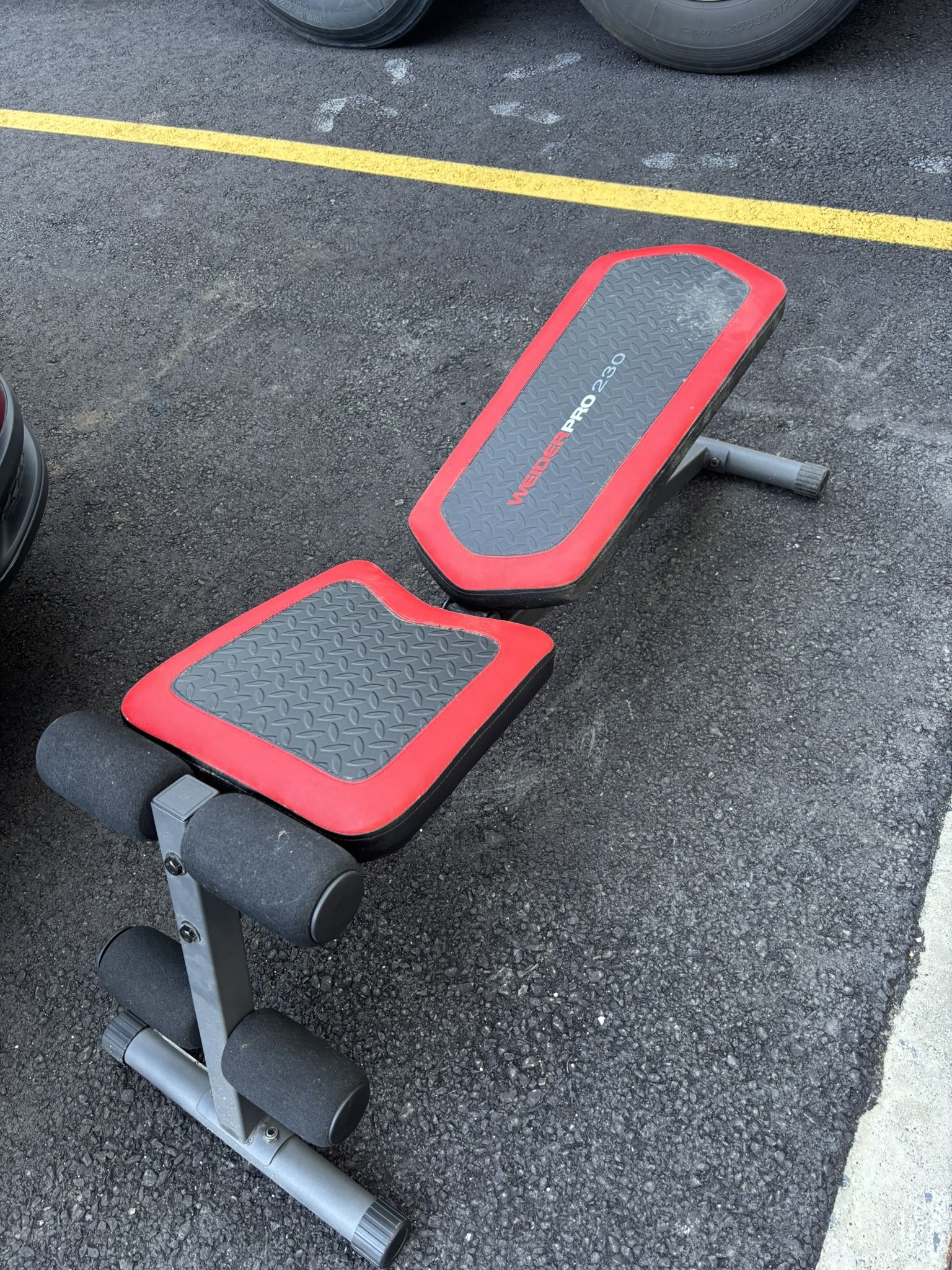Weight Bench 