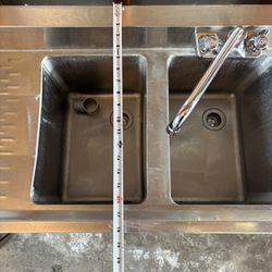 Regency Commercial 3 Compartment Stainless Steel Sink with Drainboards