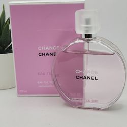CHANEL
 
CHANCE EAU TENDRE Eau de Toilette

3.4 fl (USED) 