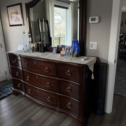 King Size American Drew bedroom Set With Puffy mattress