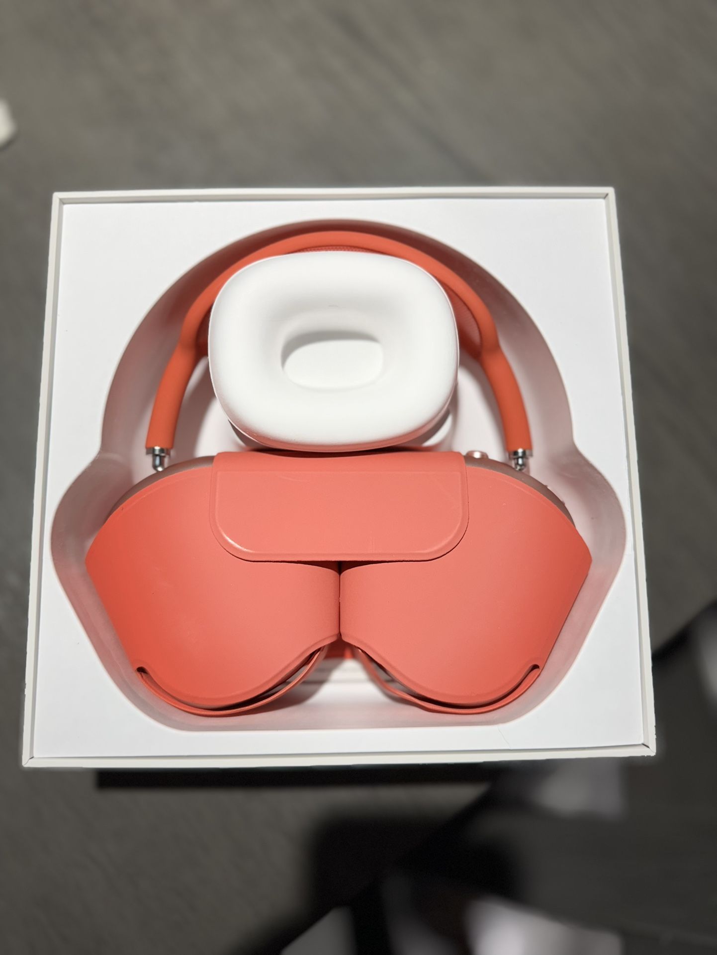 Apple AirPods Max Pink