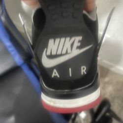Jordan 4 