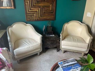 Accent Chairs