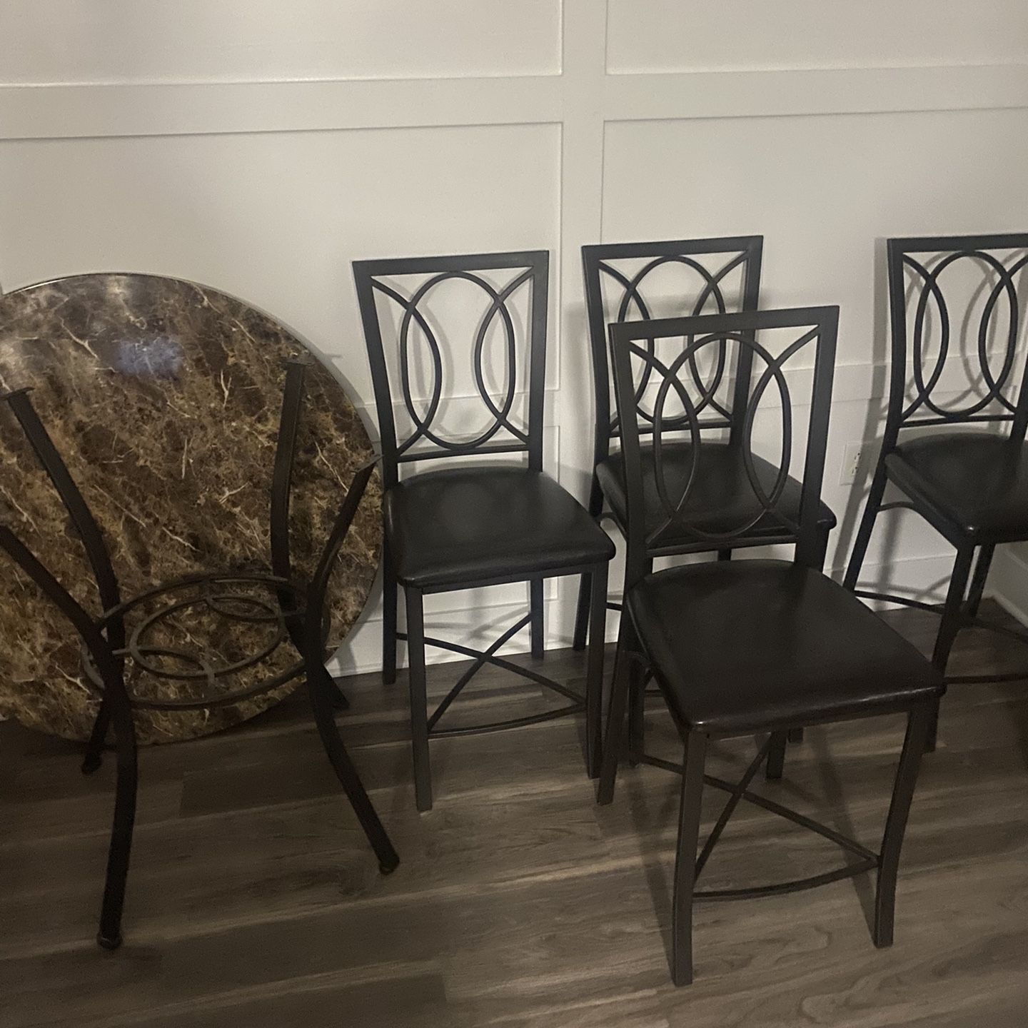 New Round Dining Table And New Chairs For Sale.