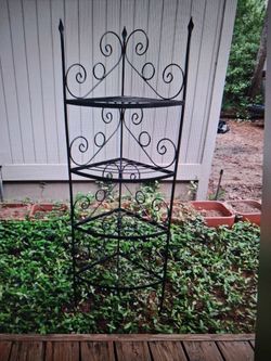 Baker's rack for corner - heavy - Denton