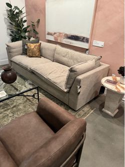 Comfy Cloud Sofa - Living Room Piece 🛋️ SAME DAY DELIVERY 🚚