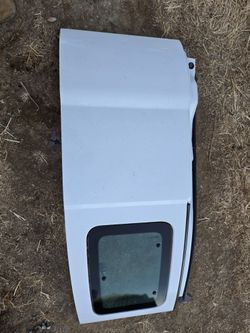 2000 Ford F250 drivers side rear door