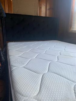 Queen size bed