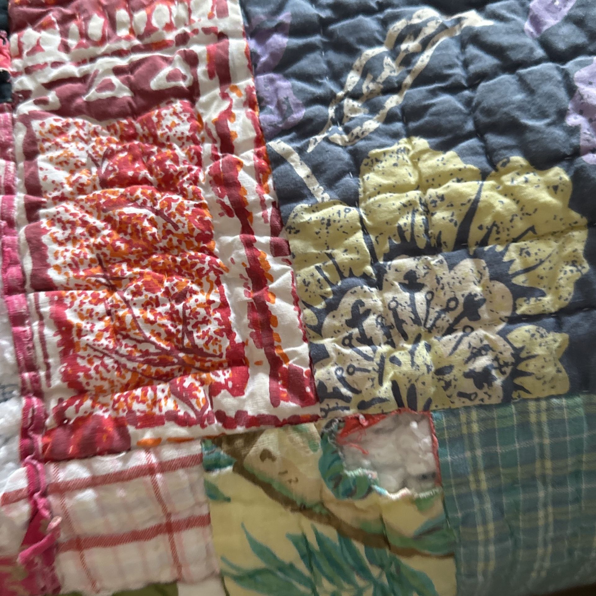 Pottery Barn Queen Size Tropical Palm Trees Reversible Quilt & Standard