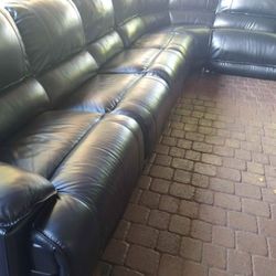 POWER RECLINER LEATHER SECTIONAL BLACK COLOR... DELIVERY SERVICE AVAILABLE 💥 II🚚✅
