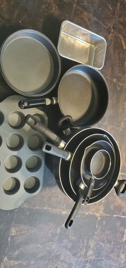 Lot of Cookware