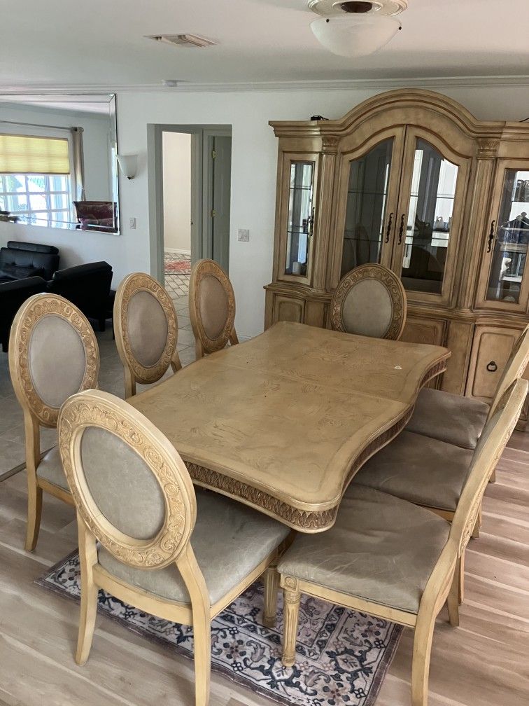 8 Seater Dining Table