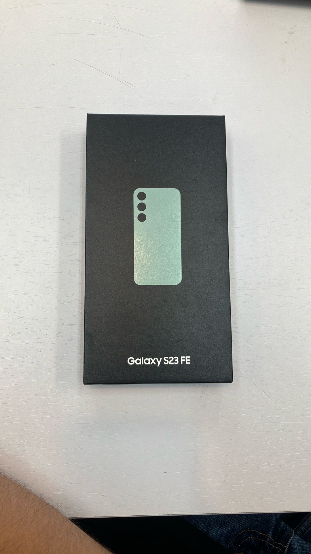 Samsung S23 FE Unlocked 128GB Mint