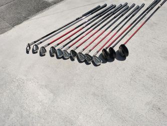 Assorted Golf Club Set