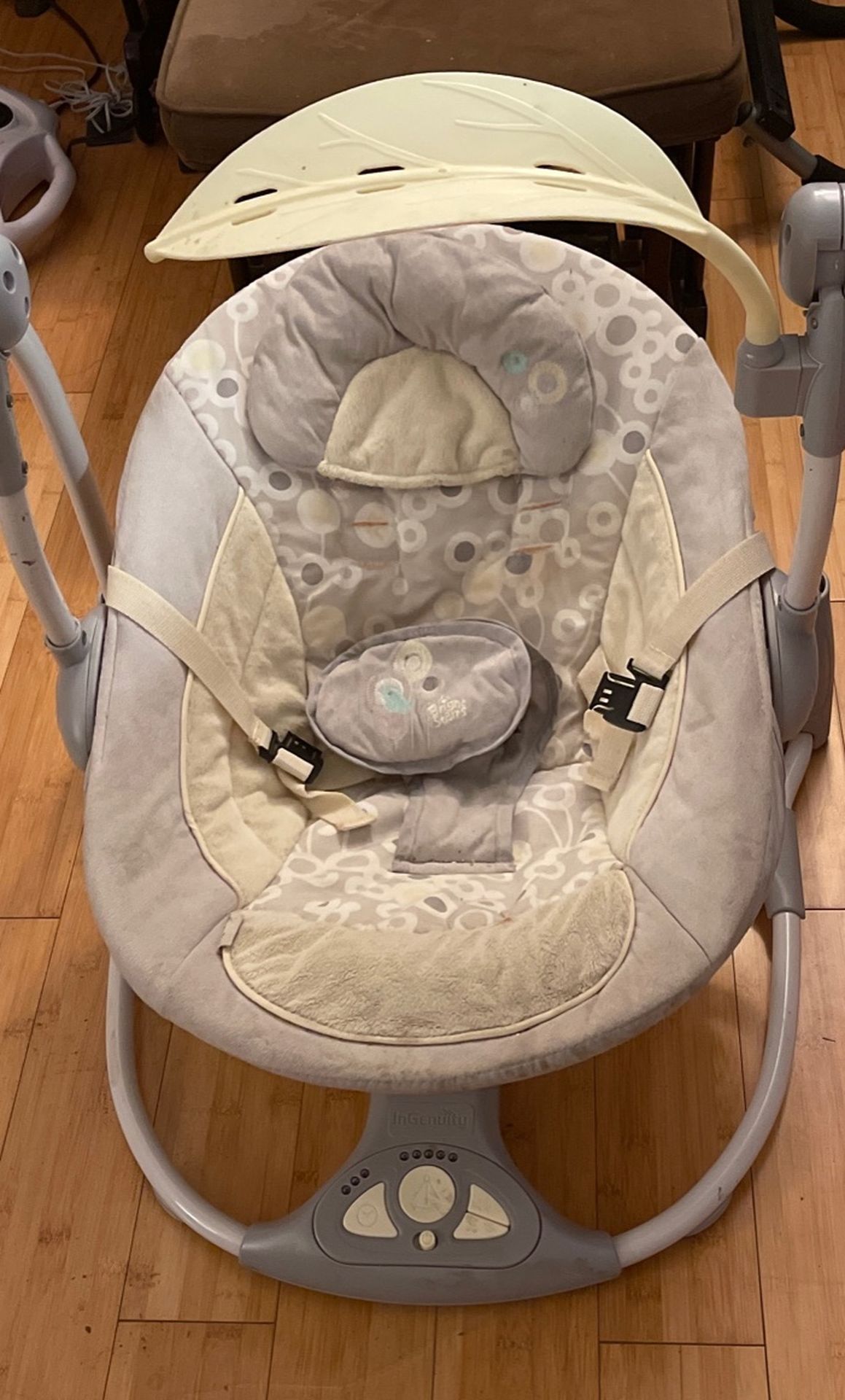 Electric baby cradle
