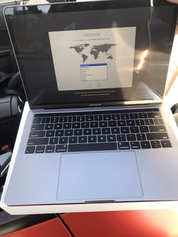 2020 MacBook Pro touchbar 13 inch New Open box with receipt must sell today 1.4Ghz i5 8GB 128SSD Soace grey