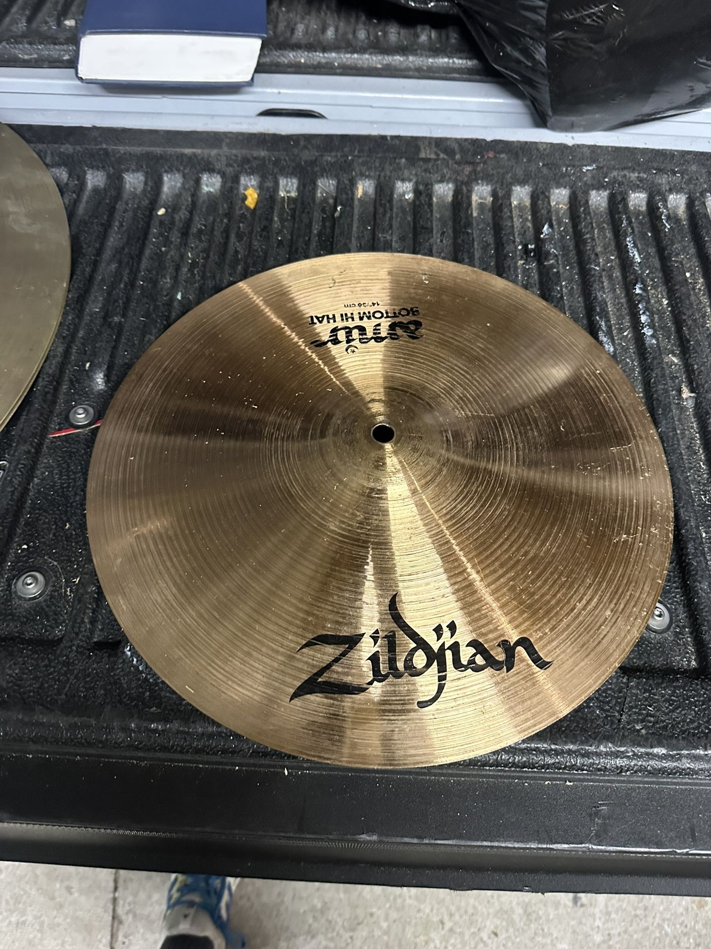 Zildjian Amir 14" Bottom Hi Hat cymbal 1