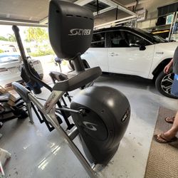 Cybex Arc Trainer AT625 