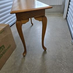 Solid  oak wood entryway /hallway table 