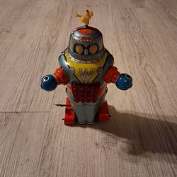 Vintage Tin Windup Robot Toy