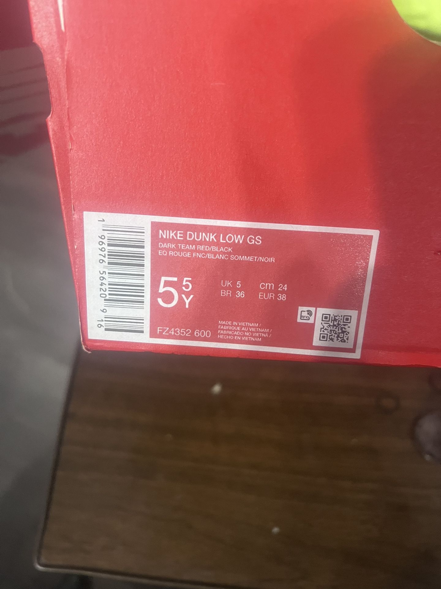 Nike dunks Low gs