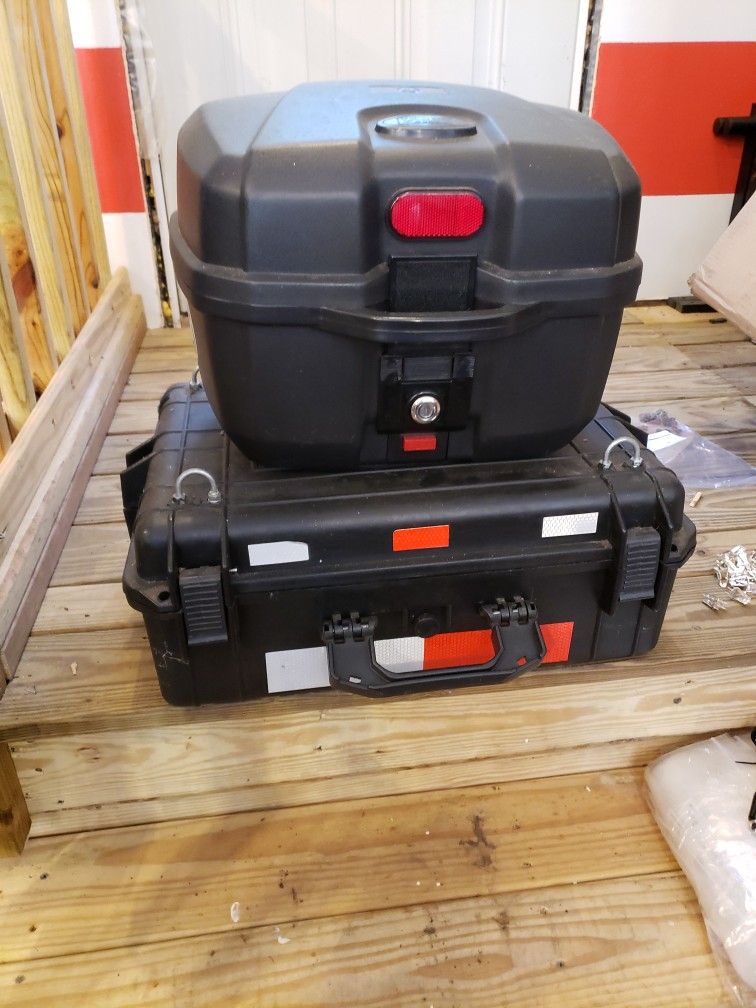 Motorcycle luggage