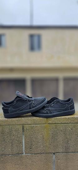 Jordan 1 Retro Low OG SP
Travis Scott Black Phantom