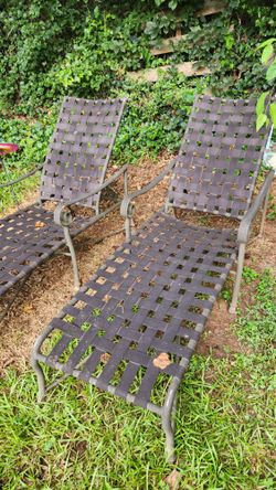 4 Pool Louge Chair Set