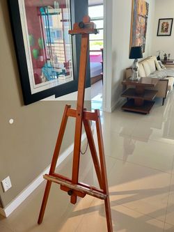 Easel for painting canvass