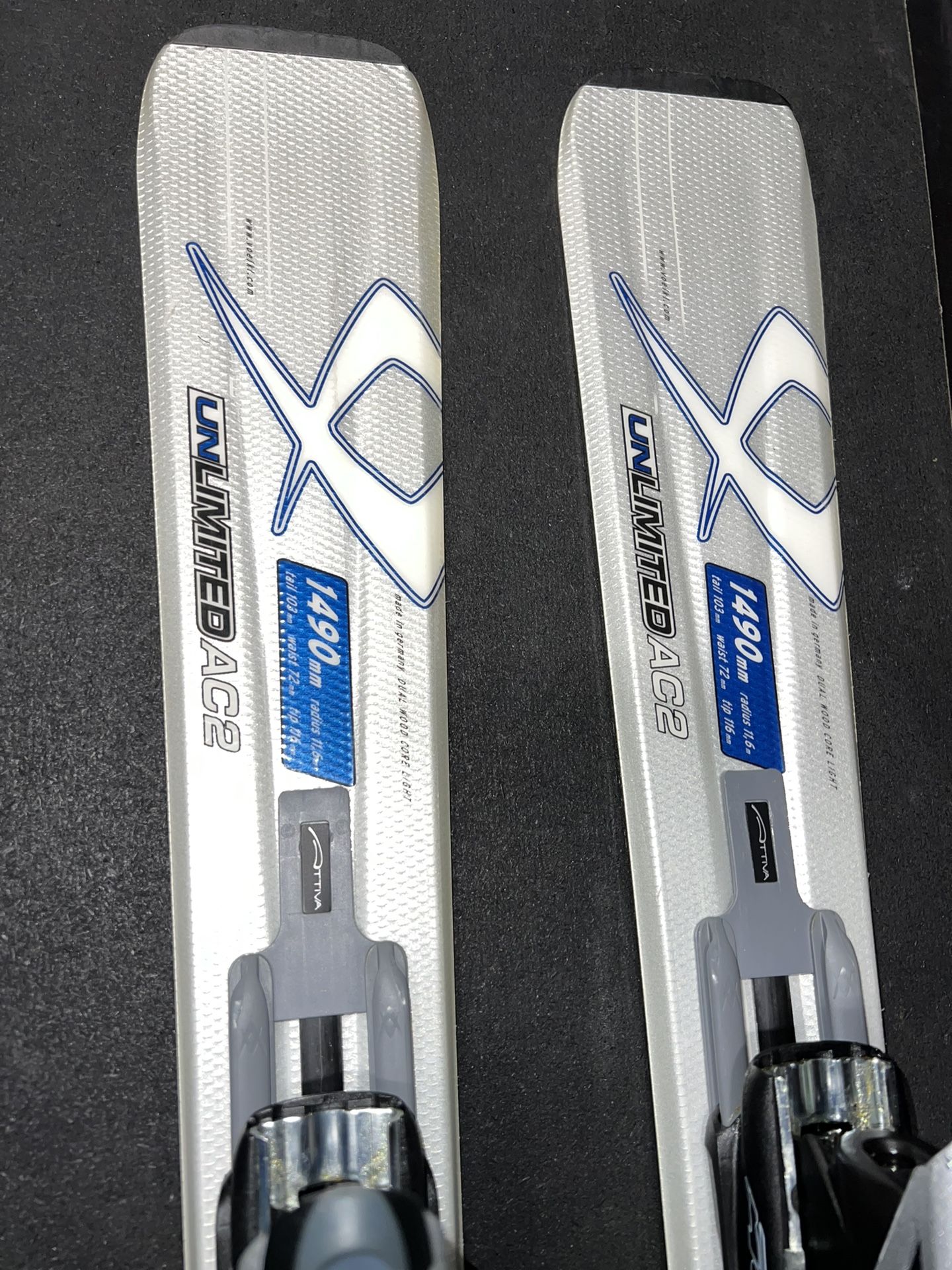 WOMENS VOLKL ATTIVA UNLIMITED AC2 1490mm/149cm SKIS WITH MARKER