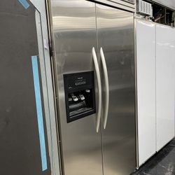 Kitchen Aid 42” Built In Refrigerator In Stainless Steel Used