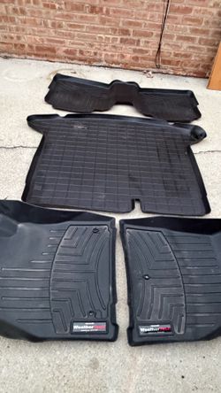 Weather Tech Floor Mats Set - 2023 Nissan Kicks