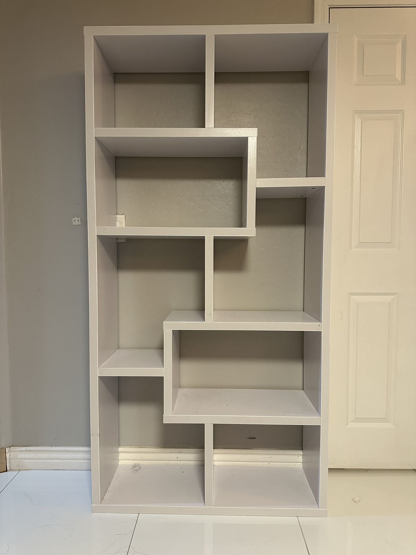 White"Puzzle" Display Cube