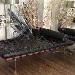 Barcelona day bed, Old