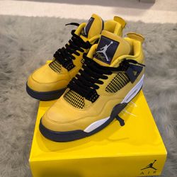 Jordan 4 Lightnings 